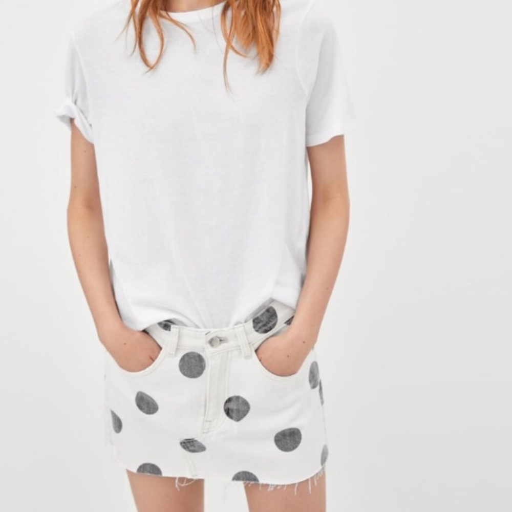 ✮ XS BLACK AND WHITE POLKA DOT DENIM SKIRT ✮